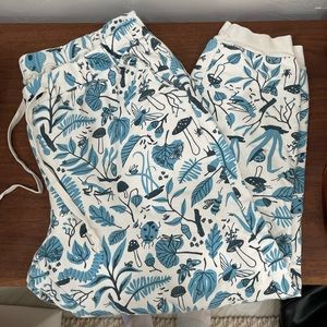 Winter Water Factory joggers sz xl
